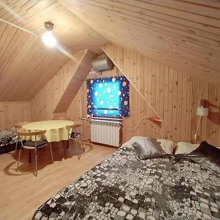 Rum i privatbostad Goscinne U Beatki Czarna Góra